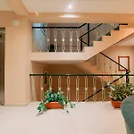 Kaonia 3*