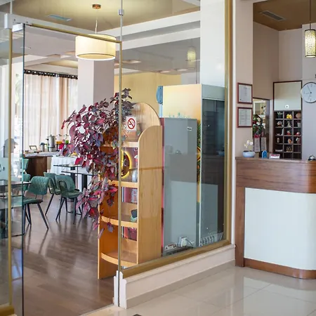 Ξενοδοχείο Kaonia 3*