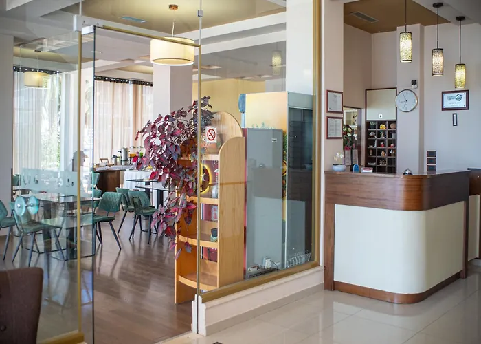 Hotel Kaonia 3*