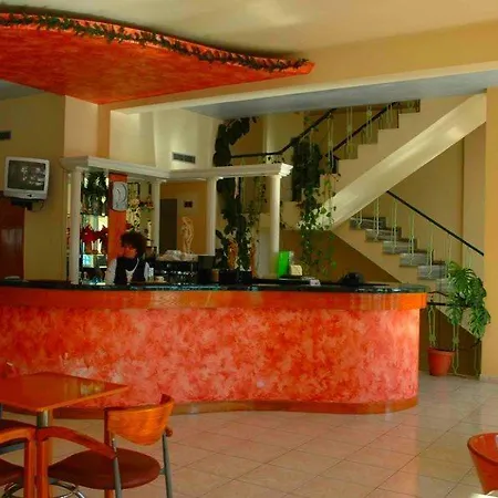 Kaonia Hotel 3*